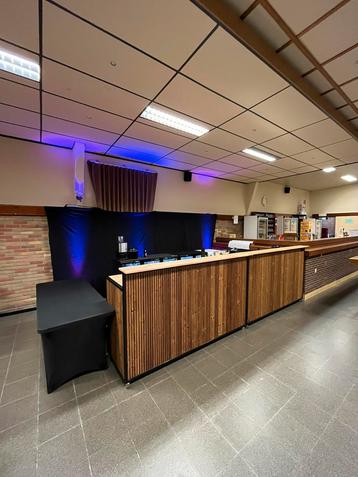 Barmeubels Te Huur / Mobiele Bar beschikbaar voor biedingen