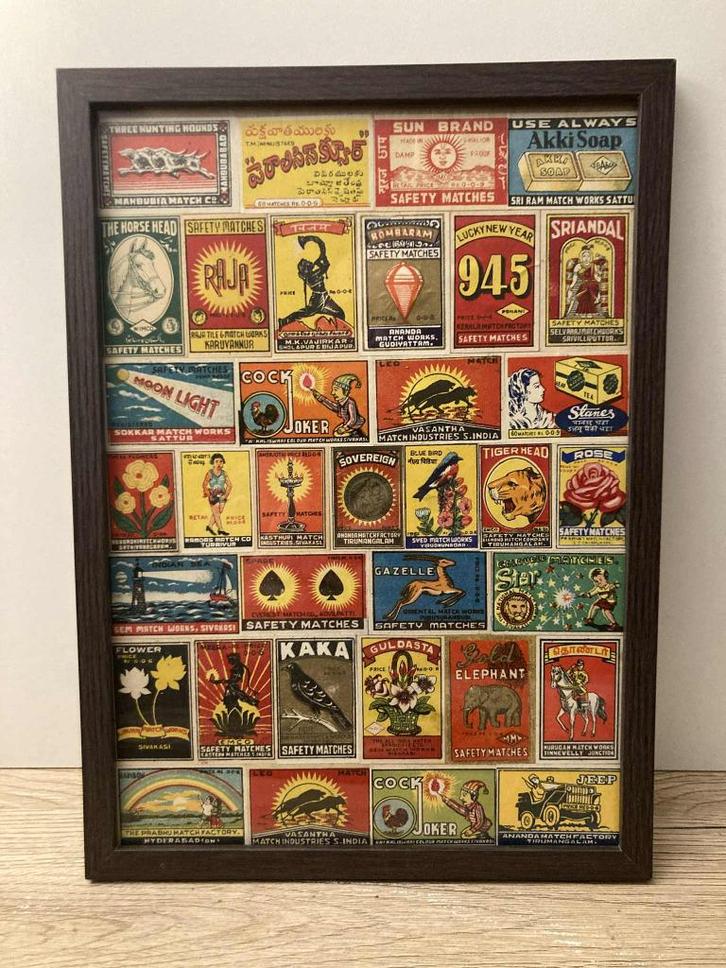 Indiaas frame met matchlabel, Verzamelen, Rookartikelen, Aanstekers en Luciferdoosjes, Zo goed als nieuw, Ophalen of Verzenden