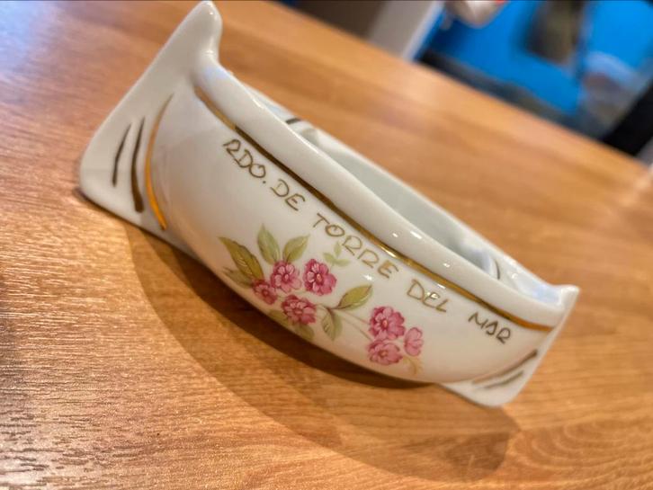 Vintage porseleinen beeldje uit de jaren 80, Antiek en Kunst, Antiek | Porselein, Ophalen of Verzenden