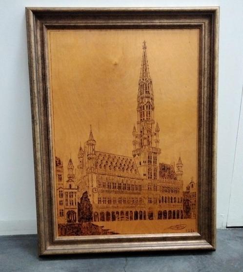 Pyrografie op hout HOTEL DE VILLE DE BRUXELLES, Antiek en Kunst, Kunst | Litho's en Zeefdrukken, Ophalen