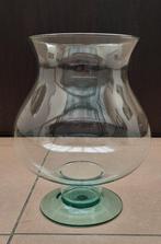 vase en verre avec base colorée, Moins de 50 cm, Comme neuf, Verre, Vert