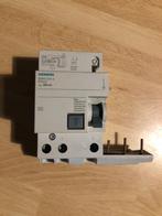 Siemens differentieel 3P 40A 30mA AC 3 modules 5SM23320, Doe-het-zelf en Bouw, Elektriciteit en Kabels, Overige typen, Gebruikt