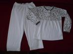 twee pyjama's meisje. maat 104. 5 euro samen, Enlèvement ou Envoi, Taille 104