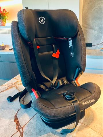 Autostoel maxi cosi titan pro beschikbaar voor biedingen