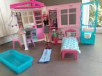 Maison Barbie avec accessoires, Enlèvement ou Envoi, Comme neuf, Maison de poupées