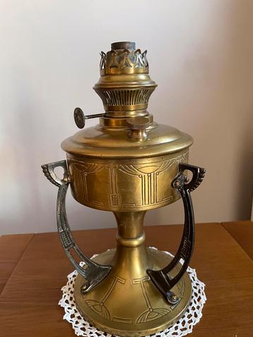 Authentieke Art Deco Olielamp  beschikbaar voor biedingen