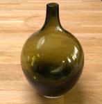 vase en verre vase décoratif en verre vert vert mousse, Maison & Meubles, Vert, Moins de 50 cm, Enlèvement ou Envoi, Neuf