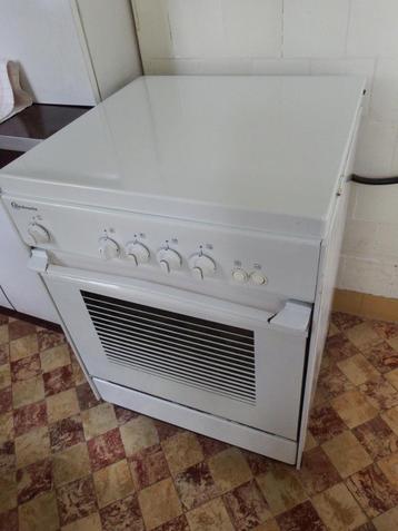 gasvuur, Elektronische apparatuur, Fornuizen, Ophalen, Gebruikt, Grill, 4 kookzones