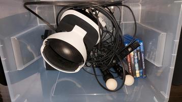 PSVR met camera, move controllers en 5 games beschikbaar voor biedingen