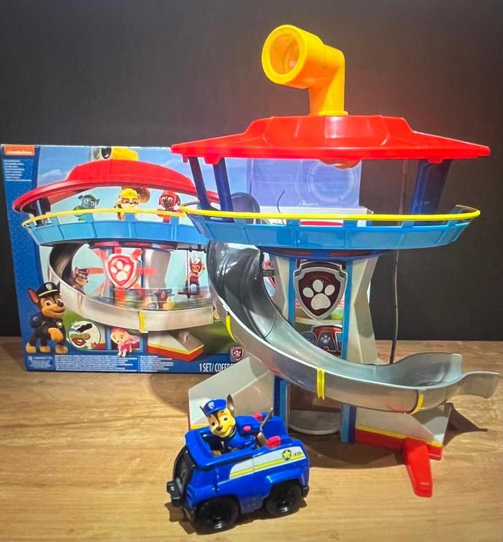 Lot Paw Patrol - tour de guet + 4 véhicules + 10 chiots, Enfants & Bébés, Jouets | Figurines, Utilisé, Enlèvement
