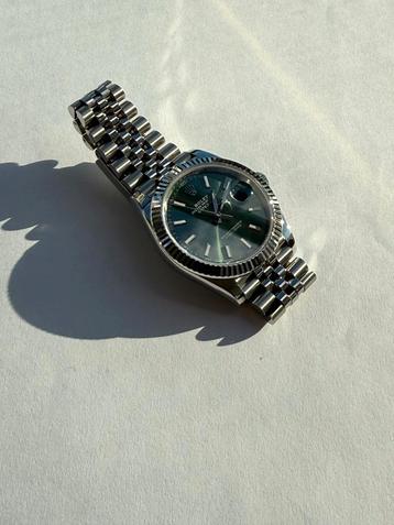 Rolex Datejust 41 Mintgreen Fluted Bezel Jubilee beschikbaar voor biedingen