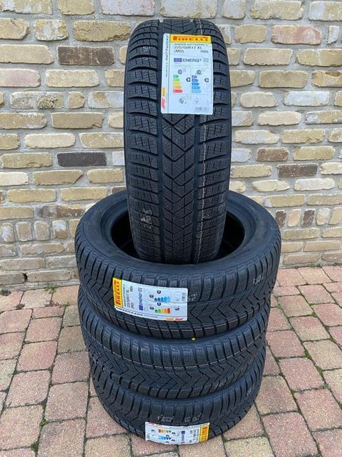 4 X 225/50 R17 98H PIRELLI Winterbanden ** NIEUW **, Auto-onderdelen, Banden en Velgen, Band(en), Winterbanden, 17 inch, 225 mm