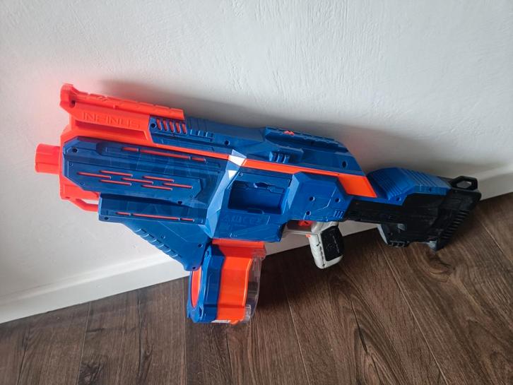 Nerf Infinus Elite, Kinderen en Baby's, Speelgoed | Buiten | Actiespeelgoed, Zo goed als nieuw, Ophalen of Verzenden