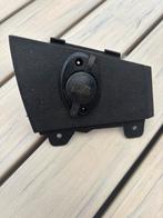 12 volt aansluiting voor op moto, Ophalen, Zo goed als nieuw
