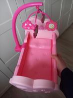 Poppen bedje voor kleine pop en toiletpotje, Kinderen en Baby's, Speelgoed | Poppen, Ophalen of Verzenden, Zo goed als nieuw