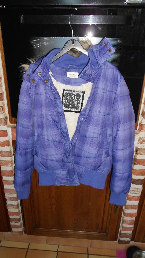 Heel mooie warme kinderjas 152, Kinderen en Baby's, Kinderkleding | Maat 152, Gebruikt, Meisje, Jas, Ophalen of Verzenden