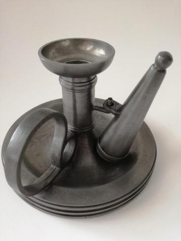 Vintage Tinnen Tafelkaarsenhouder met dover beschikbaar voor biedingen