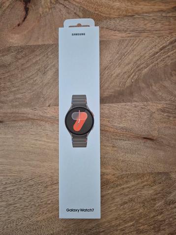 Montre connectée Samsung Galaxy Watch 7 beschikbaar voor biedingen