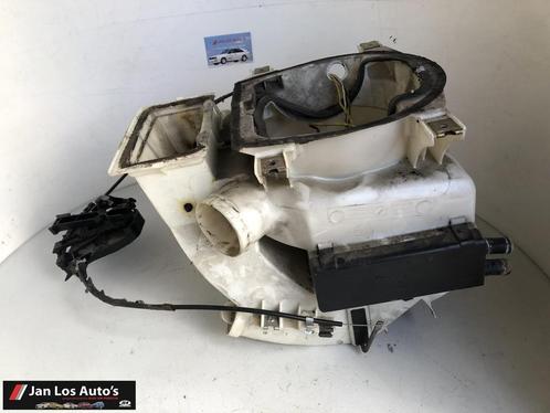 Kachelhuis Audi Coupe / 80 B2 811819096, Auto-onderdelen, Airco en Verwarming, Audi, Gebruikt, Ophalen of Verzenden