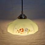 Lampes suspendues vintage en verre opalin., Antiquités & Art, Enlèvement ou Envoi