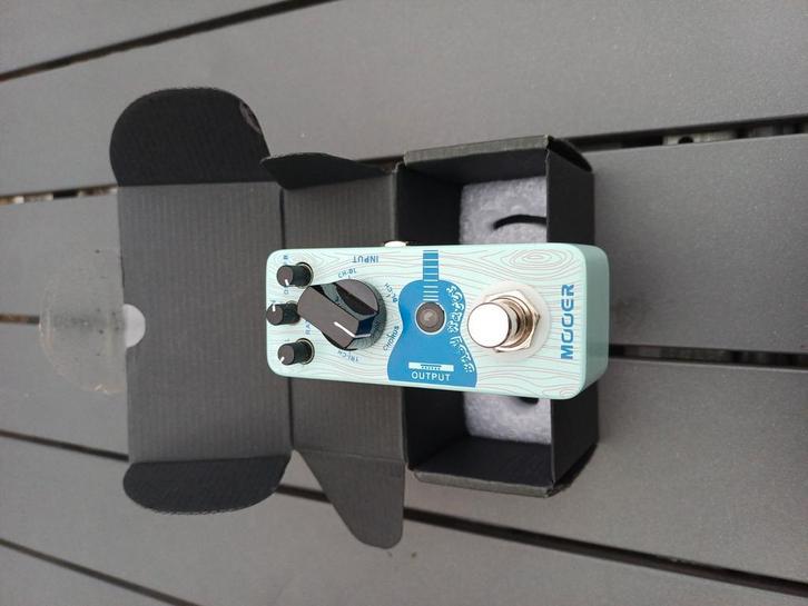 Mooer acoustic delay+chorus, Muziek en Instrumenten, Effecten, Zo goed als nieuw, Chorus, Ophalen of Verzenden
