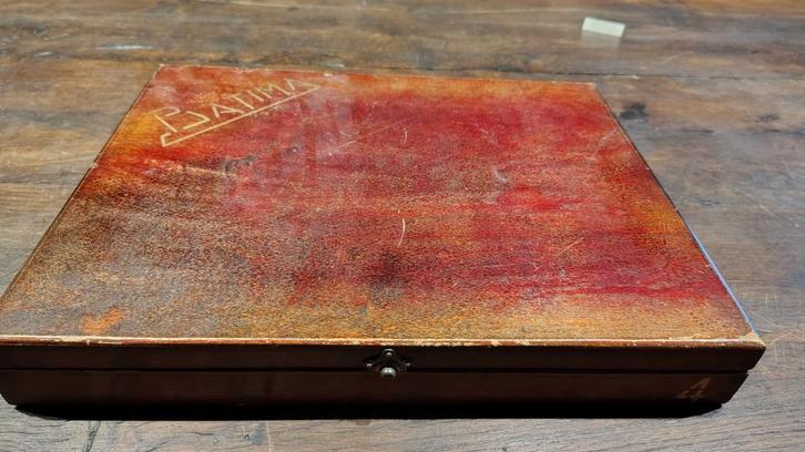 Batima Lego voorouder, Antiek en Kunst, Antiek | Boeken en Manuscripten, Ophalen