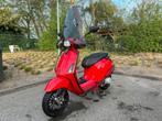 Vespa Sprint 50cc A klasse Full option!, Fietsen en Brommers, Scooters | Vespa, Ophalen, Zo goed als nieuw, Benzine, 50 cc