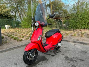 Vespa Sprint 50cc A klasse Full option! beschikbaar voor biedingen