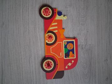 Houten kapstokje voor kinderkamer beschikbaar voor biedingen