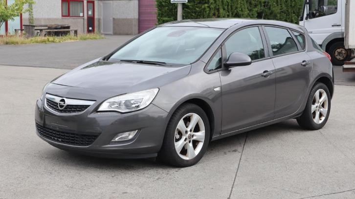 Opel Astra 1.7 CDTi ECOTEC Profitez du PDF, Autos, Opel, Entreprise, Achat, Astra, ABS, Airbags, Air conditionné, Ordinateur de bord