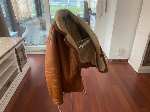Omgekeerd lam sportvest cognac bruin leder unisex M-L, Kleding | Dames, Jassen | Winter, Zo goed als nieuw, Maat 42/44 (L), Bruin