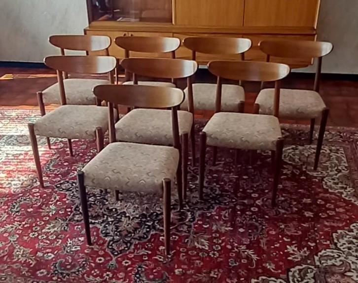 Vintage Oswald Vermaercke V-vormige stoelen uit de jaren 60, Antiek en Kunst, Antiek | Meubels | Stoelen en Sofa's, Ophalen