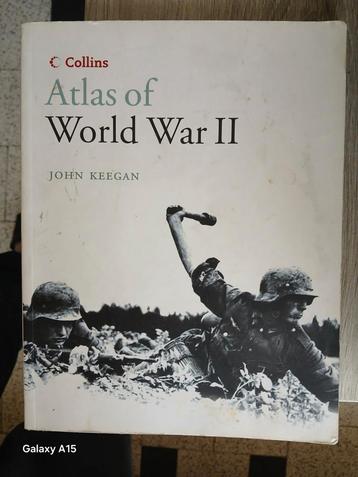 Atlas of WORLD WAR II John keegan  beschikbaar voor biedingen