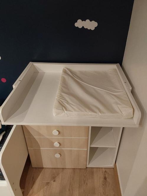 Table à langer Ikea, Enfants & Bébés, Chambre d'enfant | Commodes & Armoires, Comme neuf, Armoire, 90 à 105 cm, 75 à 100 cm, Moins de 50 cm