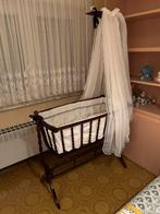 Wieg met matrasje, hoofdkussen en lakensetje in goede staat!, Kinderen en Baby's, Babywiegjes en Ledikanten, Ophalen, Gebruikt