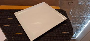 15 Vierkante borden beschikbaar voor biedingen