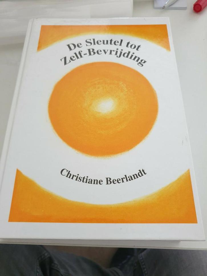 Christiane Beerlandt - De sleutel tot zelf-bevrijding, Boeken, Wetenschap, Zo goed als nieuw, Ophalen of Verzenden
