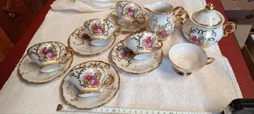 Prachtig koffie / thee servies beschikbaar voor biedingen