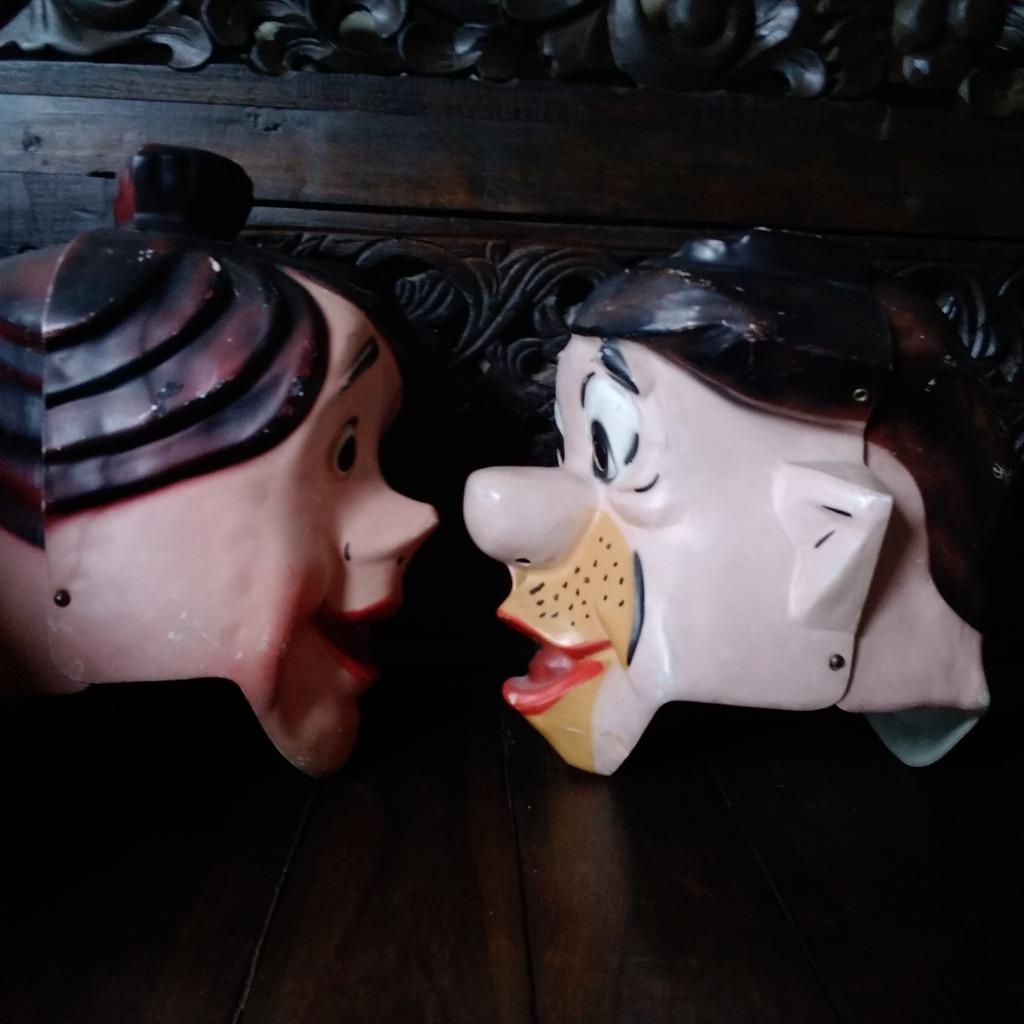 Unieke vintage 3D maskers Fred en Wilma Flintstones, Antiek en Kunst, Curiosa en Brocante, Verzenden