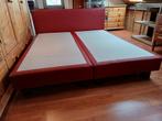 Boxspring 180*200. Mis de l'ordre sur le grenier!, Maison & Meubles, Rouge, Simili leder, Enlèvement, Utilisé