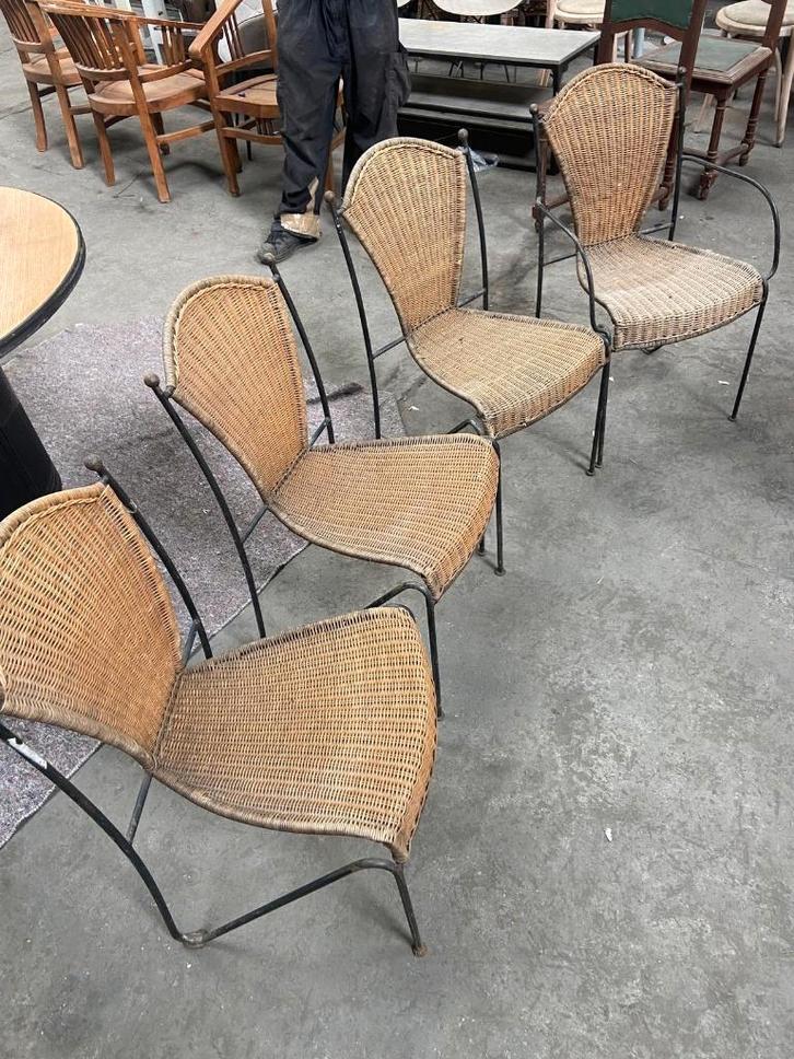 Ensemble de chaises en rotin vintage — Cadre en fer, Maison & Meubles, Chaises, Comme neuf, Quatre, Métal, Osier ou Rotin, Brun
