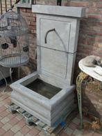 blauwe stenen fontein met glad fronton., Tuin en Terras, Ophalen, Nieuw, Hardsteen, Fontein