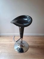 Verstelbare barkruk - zwart en chroom, Huis en Inrichting, Barkrukken, Ophalen, Gebruikt, 60 tot 90 cm, 1 kruk