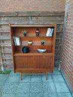 Vintage Scandinavisch dressoir/highboard, Huis en Inrichting, Kasten | Buffetkasten, Zo goed als nieuw, Glas