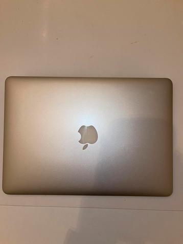 MacBook Air (13 pouces, début 2015)
