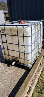 RÉSERVOIR D'EAU DE 1000 L - gratuit (à récupérer)., 150 litres ou plus, Synthétique, Enlèvement, Utilisé