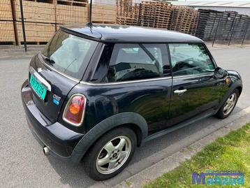 MINI R56 rechts achter wielrand sierrand stootrand 2005-2014 beschikbaar voor biedingen