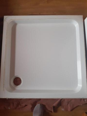 Receveur de douche + évacuation(bonde) beschikbaar voor biedingen