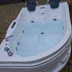 Indoor jacuzzi/ bad badkamer, Ophalen, Zo goed als nieuw, Met bad