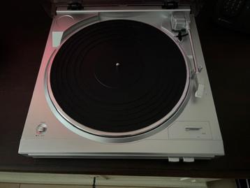 Denon DP29f platenspeler beschikbaar voor biedingen